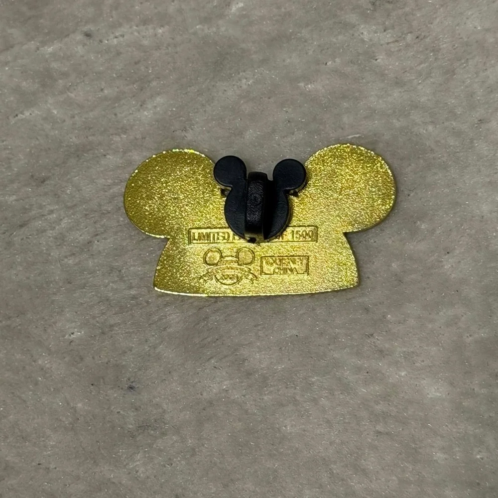 Walt Disney World Goofy Character Ear Hats 2008 Trading Pin J16